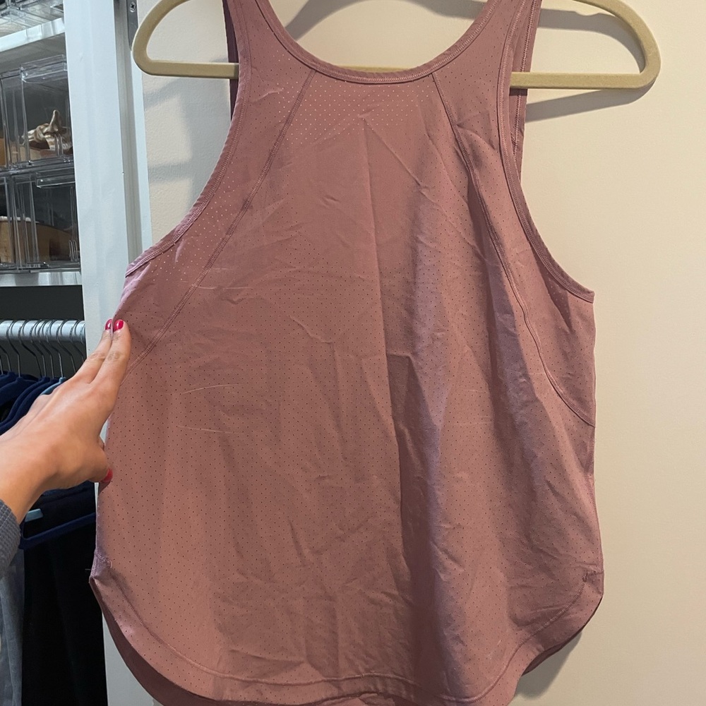 Lululemon loose tank size 6